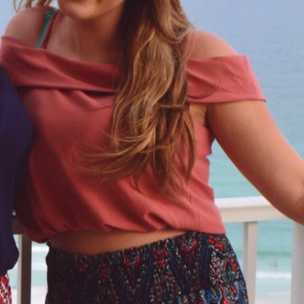 Super Cute Pink Off the Shoulder Cropped Top